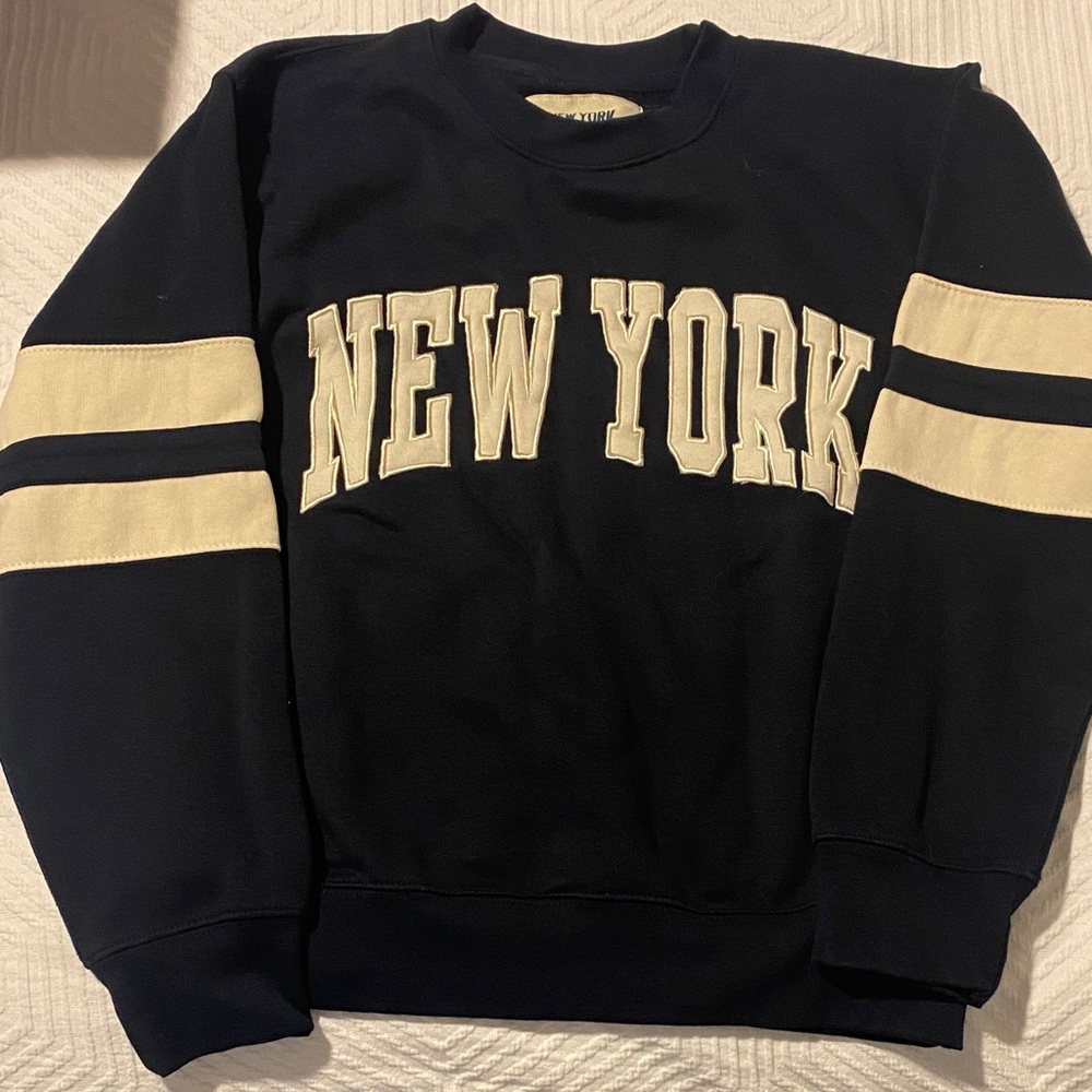New York navy blue Sweater